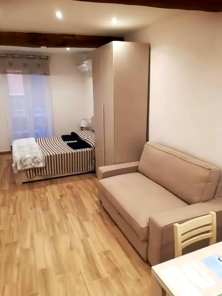 Riomaggiore-lovely And Modern Apartment, Free Wifi Apartment *